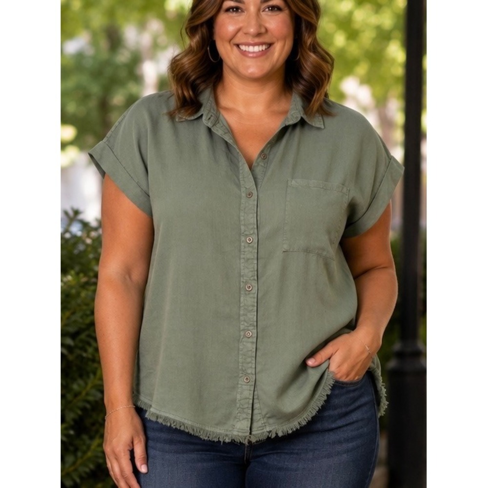 Thread & Supply Green Button Down Shirt Plus 1X Tencel Lyocell Frayed Hem Casual